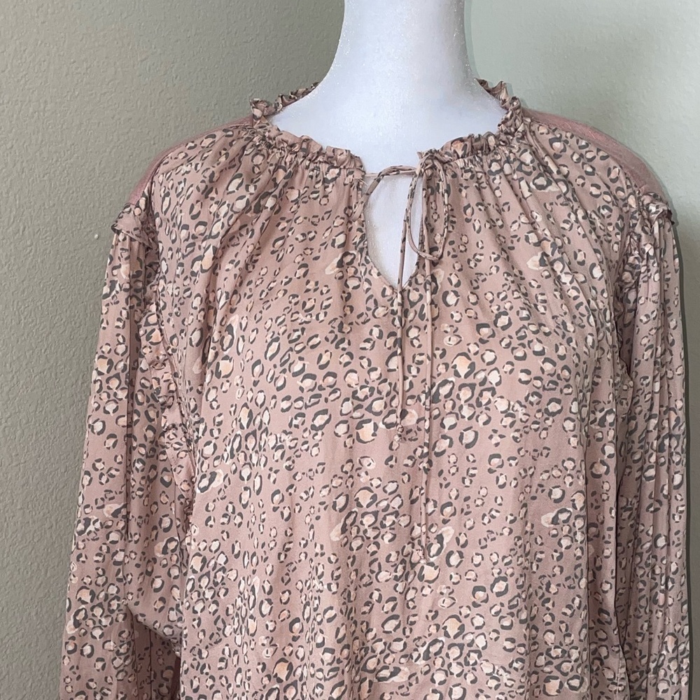 Anthropologie Dolan Left Coast Miramar Ruffle Leopard Top Sz 1X Pink Long Sleeve - Picture 2 of 7